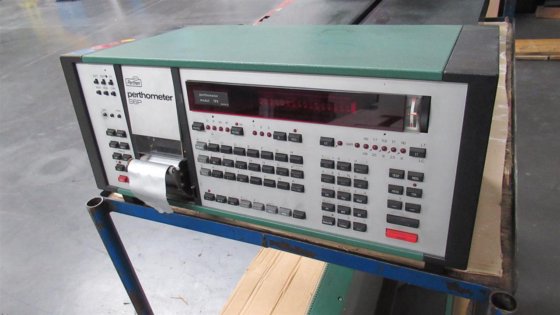 1985 PERTHEN Perthometer S6P