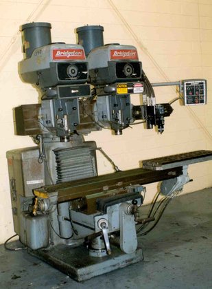4 HP BRIDGEPORT VERTICAL TRACER