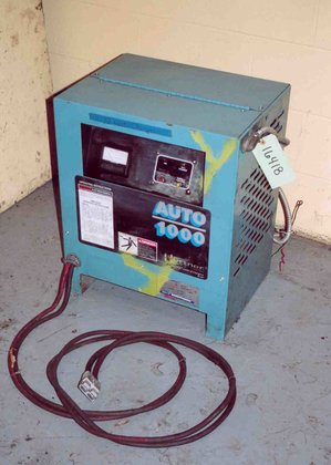 HERTNER BATTERY CHARGER in Holland,
