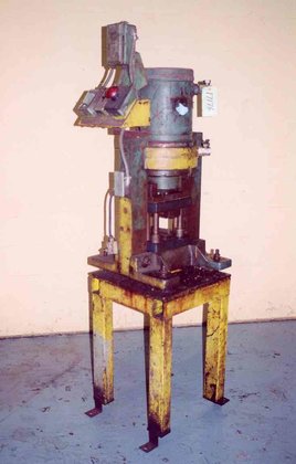 Whitney 2-POST HYDRAULIC SHEAR in