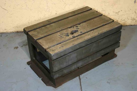 BOX 30" X 20" X
