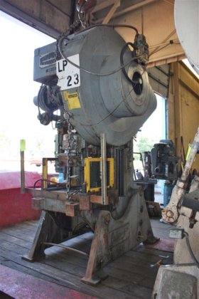 Johnson 80 FW AC in