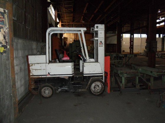 8000 LBS ALLIS & CHALMERS