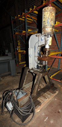 Whitney 100 TON C FRAME