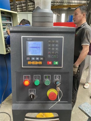 Scherwinkel einstellbare Guillotine-Schere