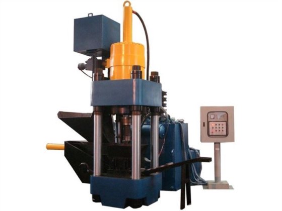 Kupferpressmaschine