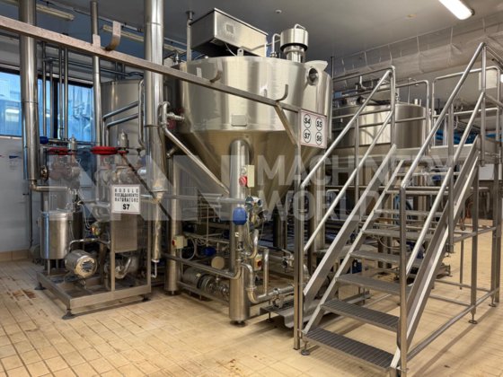 完整的软奶酪工厂包括马苏里拉奶酪、意大利乳清干酪、马斯卡彭奶酪和奶油奶酪