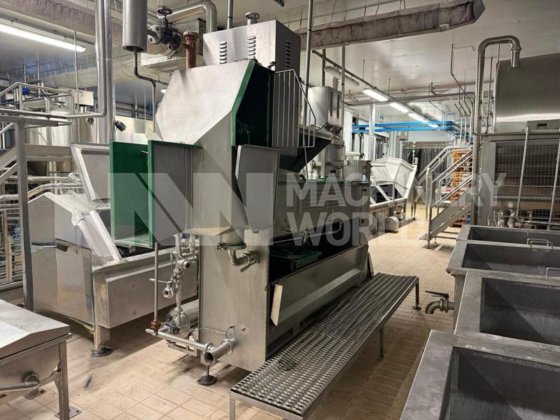 完整的软奶酪工厂包括马苏里拉奶酪、意大利乳清干酪、马斯卡彭奶酪和奶油奶酪