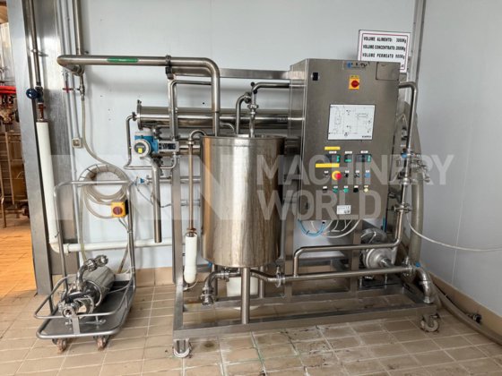 完整的软奶酪工厂包括马苏里拉奶酪、意大利乳清干酪、马斯卡彭奶酪和奶油奶酪