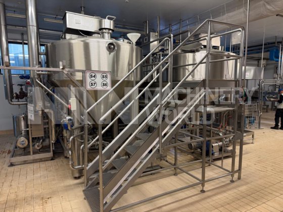 完整的软奶酪工厂包括马苏里拉奶酪、意大利乳清干酪、马斯卡彭奶酪和奶油奶酪