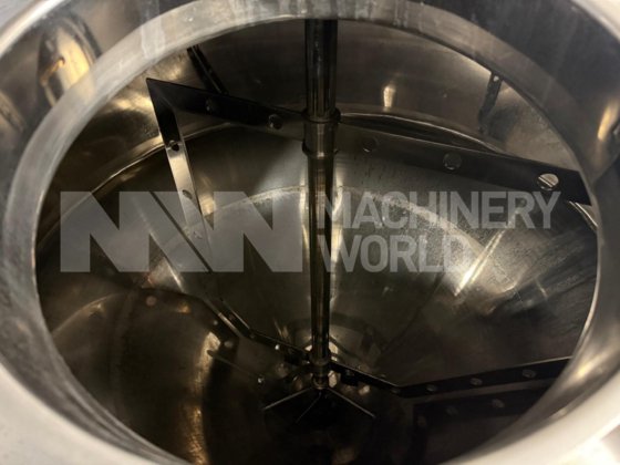 完整的软奶酪工厂包括马苏里拉奶酪、意大利乳清干酪、马斯卡彭奶酪和奶油奶酪