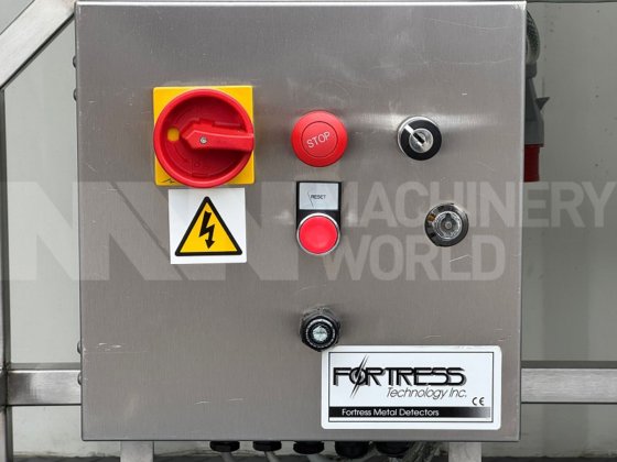 带剔除功能的 Fortress 隐形金属探测器