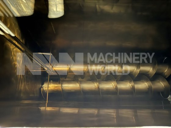 西蒙兄弟3000公斤散装黄油筒仓，带双螺旋输送机和黄油泵