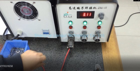 50Hz可聴周波頭部DCはんだ付けする機械ヘッドホーン ケーブル