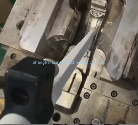 型の可逆圧縮のクリーニングのためのドライ アイスのクリーニング装置