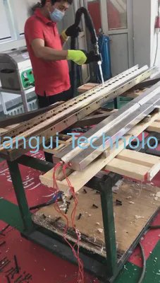 溶解吹かれた布型の紡糸口金の版のクリーニングのためのドライ アイスのクリーニング機械