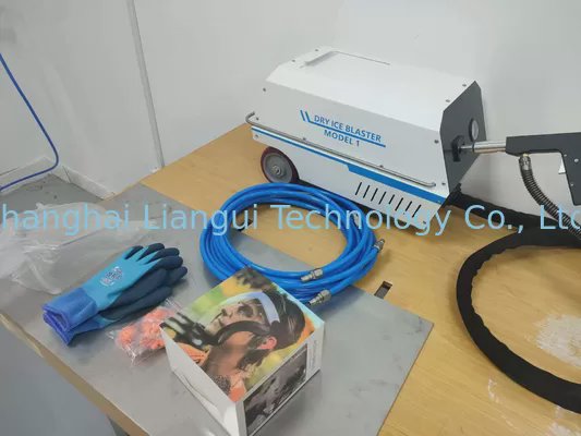 小型ガス駆動ドライアイスクリーニングマシン 最新設計 低ドライアイス消費