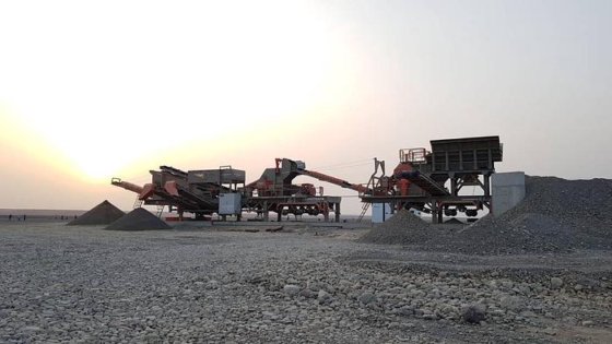 150吨移动破碎站