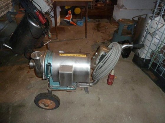 移動式遠心ポンプ