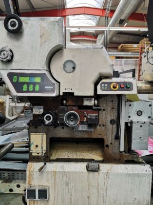 1999 NILPETER MO 3300 -