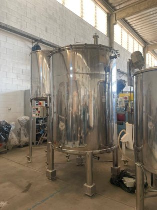 Tanque para armazenamento 2000L