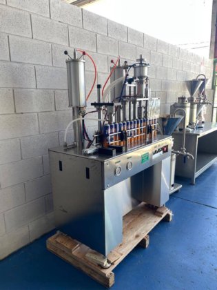 Envasadora de aerosol semi automatica