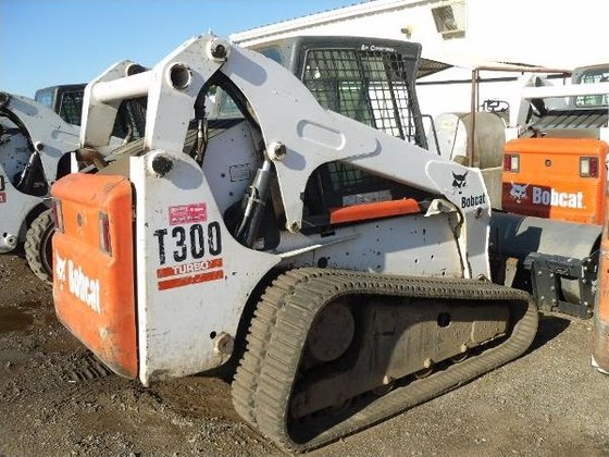 2005 Bobcat T300 Skid-Steer Loader
