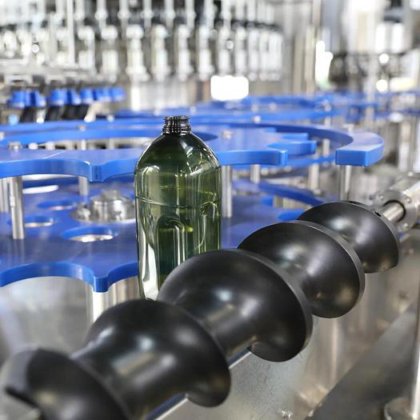 带 UHT 灭菌系统的玻璃瓶果汁生产线