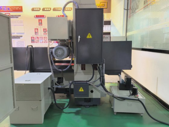 高品质马鞍型精密转台式平面磨床 Eta-200nc Estop