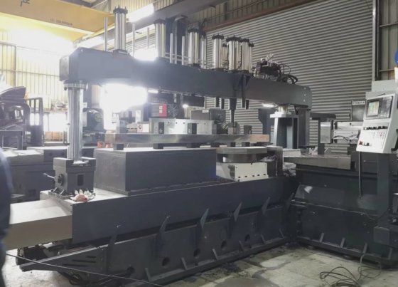 用于模座的重型双面铣床，保修一年 相反，二手 Hamai 铣床