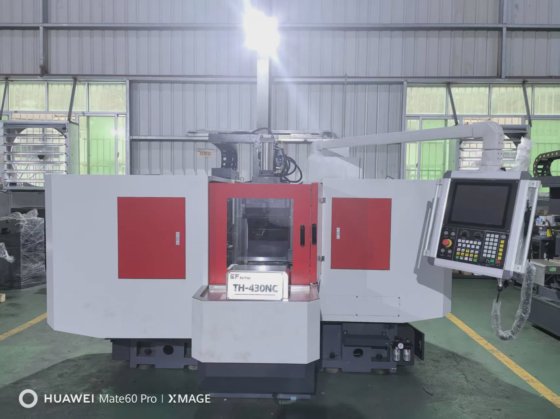 金型加工用の信頼性の高い二重ミリングマシン、高性能