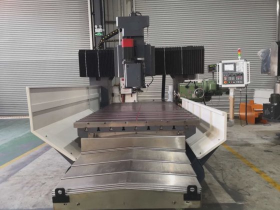Es Top CNC Verticale Freesmachine