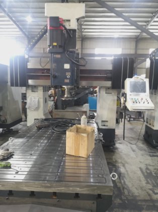 Es Top CNC Verticale Freesmachine