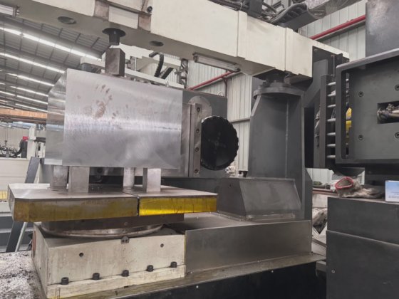 Es Top 数控双头铣床 Th-1200nc 数控双头铣床