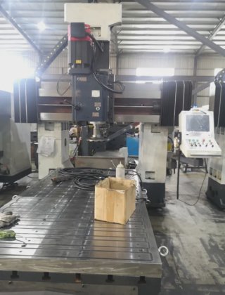 金属加工用の高精度CNCプランナー垂直フライス盤