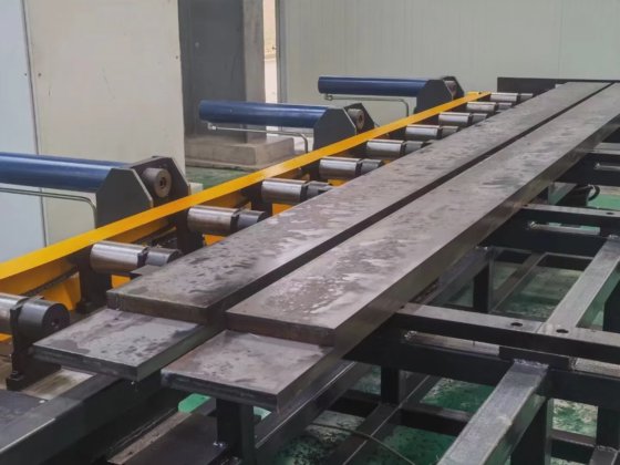 エストップ CNC 円形鋸切断機 1600mm 自動切断機