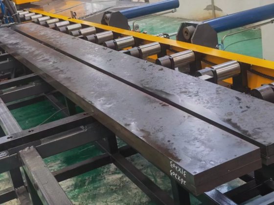 エストップ CNC 円形鋸切断機 1600mm 自動切断機