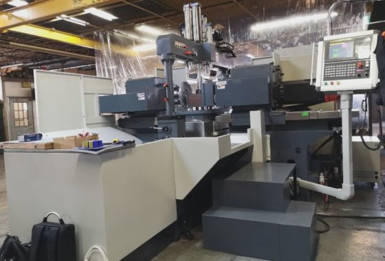 Estop Machinery 超精密双主轴铣床 Th-850nc，用于加工光学元件，精度达纳米级，与 Hamai