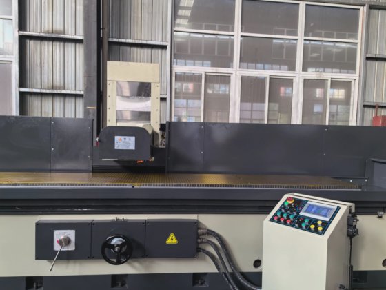 Estop 移动立柱式高精度平面磨床 CNC 金属和模具磨削接近肯特磨床