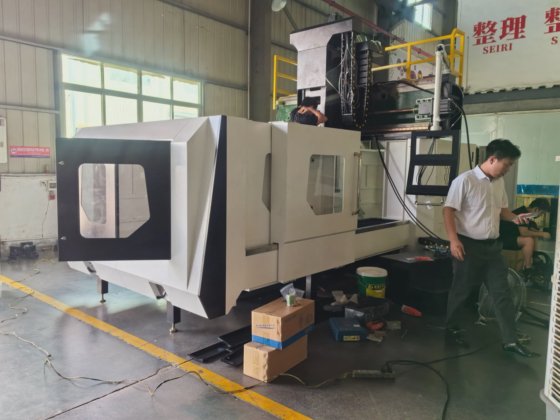 用于制造模座的龙门式平面磨床 Etld-150200nc 冈本同款