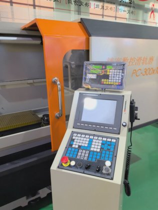 喜欢武田卧式主轴平面磨床 Etw-63125 精密磨床