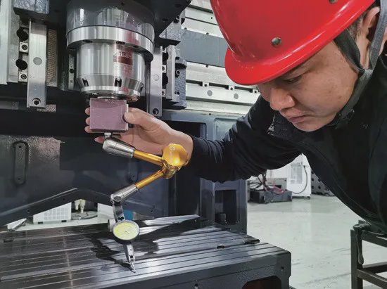 Estop CNC 高速加工中心用于模具制造的高精度加工