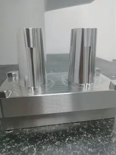 エストップ CNC 高速加工センター 高精度加工 型作り用