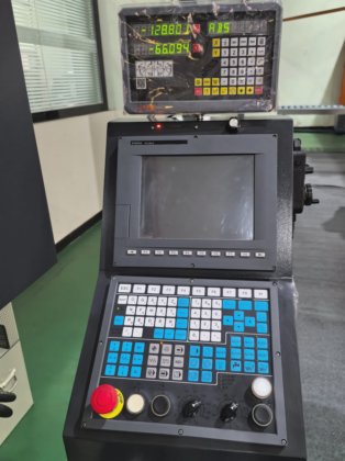 Máquina de Moagem CNC Horizontal