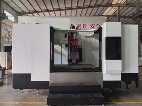 Estop CNC 立式加工中心 Vmc-1170nc 脱模加工