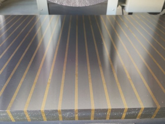 エストップ機械 カスタマイズされた表面ガントリーグラインダー 1450 回転数 CNCガントリー研削機