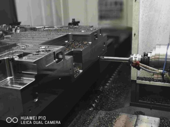 グロブモールドオープニングマシン 重量級 CNC 横型加工センター