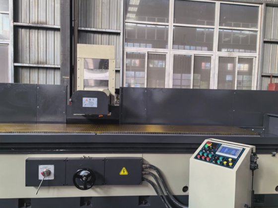 Estop 用户友好型移动立柱式精密磨床 CNC 磨床 Etd-50120nc