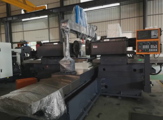 エストップ高安定性ツインヘッドフライス盤、複合材料用、集塵機付き、代わりに中古のハマイミル