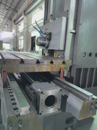 Es Top Like Grob 大型模具铣削精密数控卧式加工中心